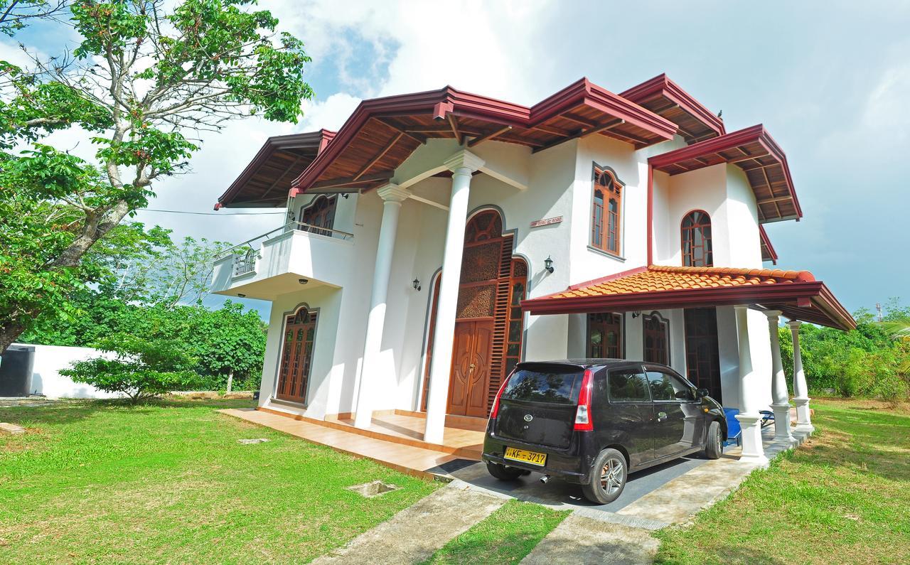 Falcon Villa Induruwa Kültér fotó