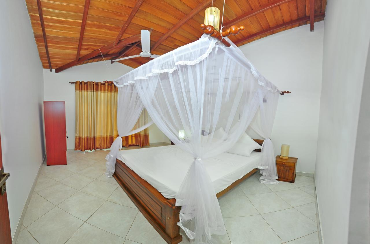 Falcon Villa Induruwa Kültér fotó