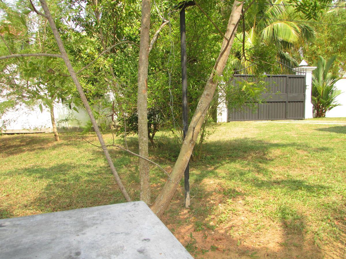 Falcon Villa Induruwa Kültér fotó